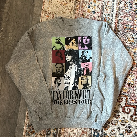 ✨ NEW TAYLOR SWIFT The Eras Tour Heather Gray Crewneck - Picture 3 of 4